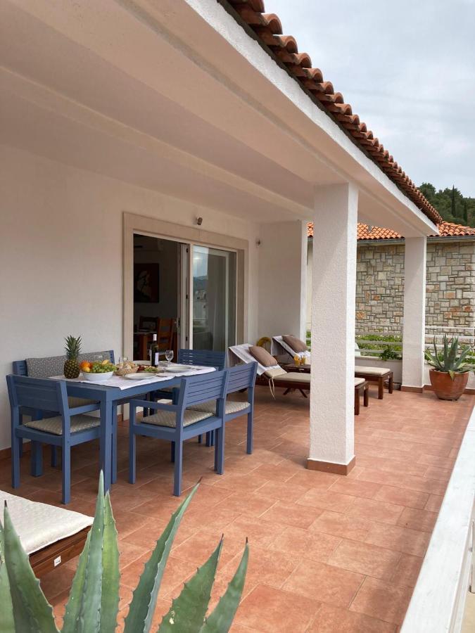 Casa Di Giorgio Apartment Jelsa  Exterior photo