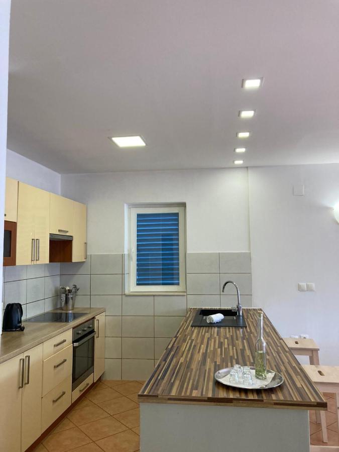 Casa Di Giorgio Apartment Jelsa  Exterior photo